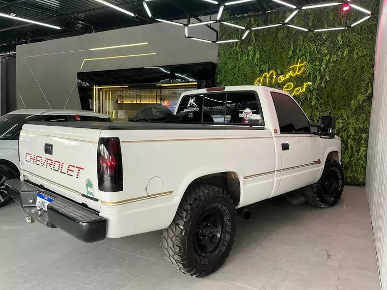 Chevrolet Silverado Branco 10