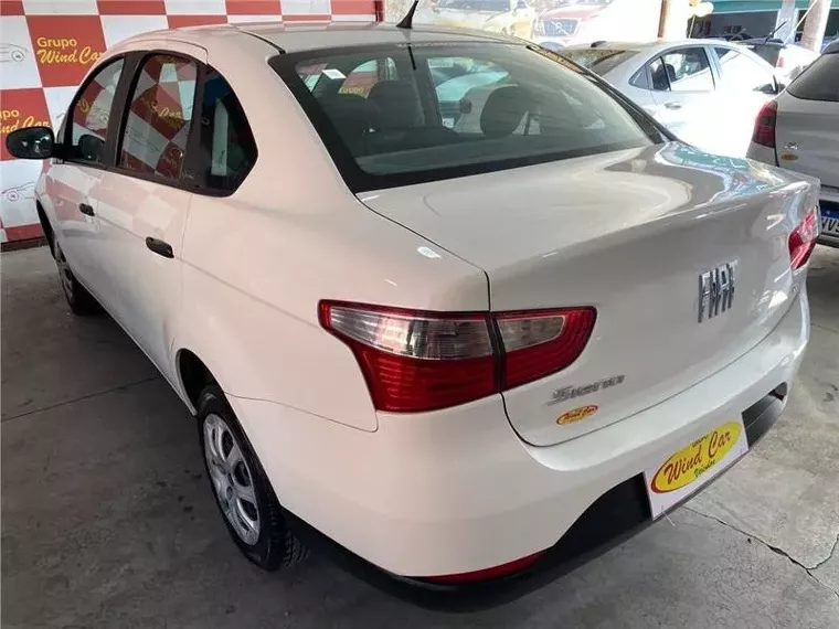 Fiat Grand Siena Branco 3