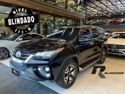 Toyota Hilux SW4