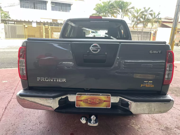 Nissan Frontier Cinza 18