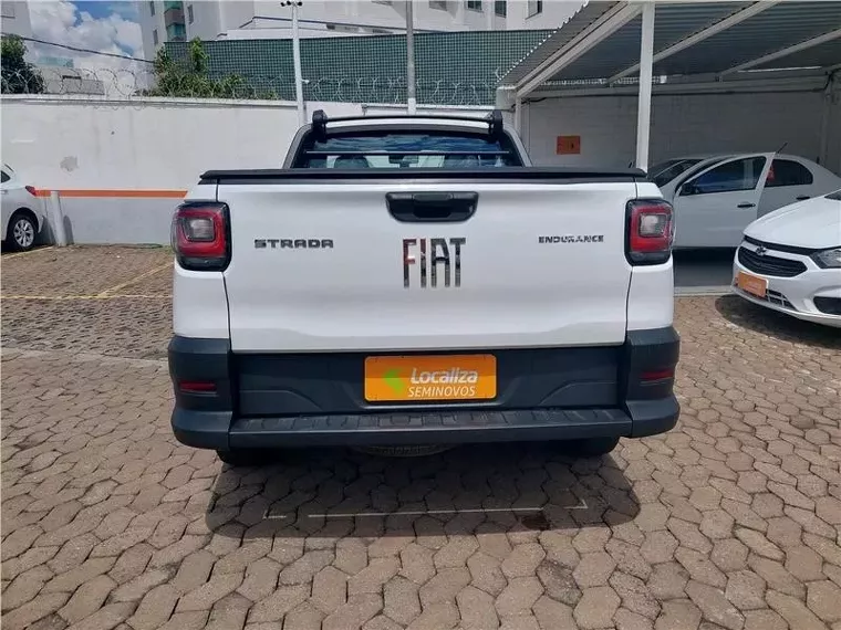 Fiat Strada Branco 6