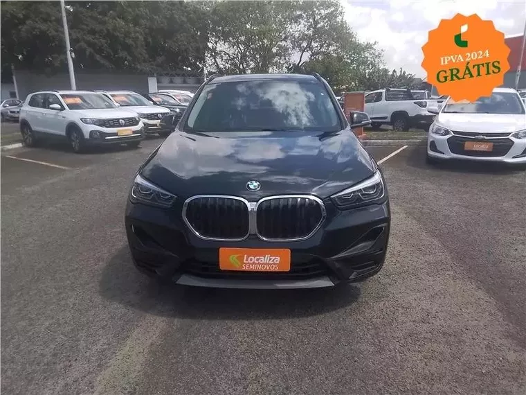 BMW X1 Preto 4