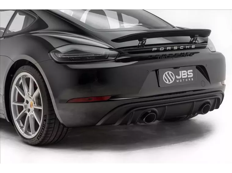 Porsche 718 Preto 11