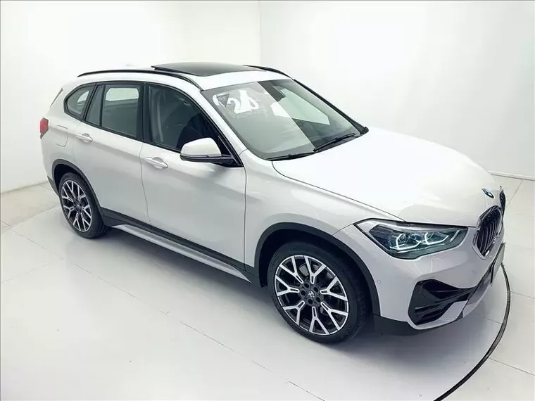 BMW X1 Branco 1