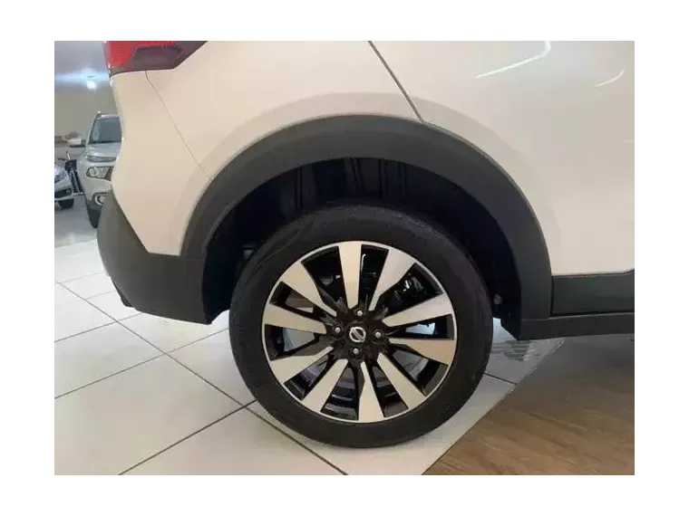 Nissan Kicks Branco 7