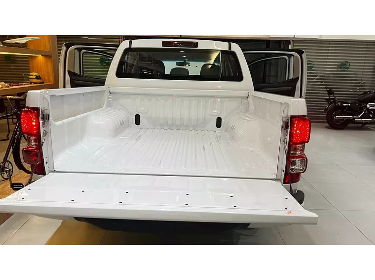 Chevrolet S10 Branco 13