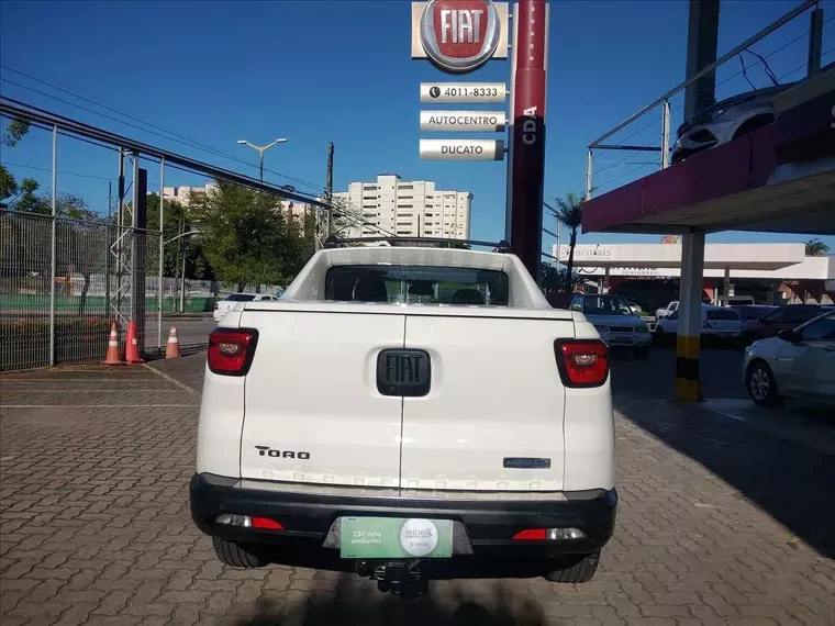 Fiat Toro Branco 9