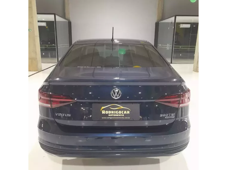 Volkswagen Virtus Azul 6