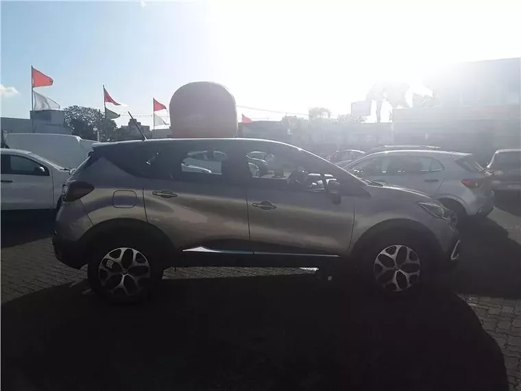 Renault Captur Bronze 7