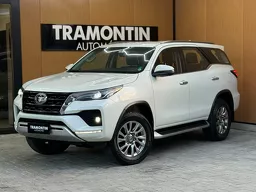 Toyota Hilux SW4