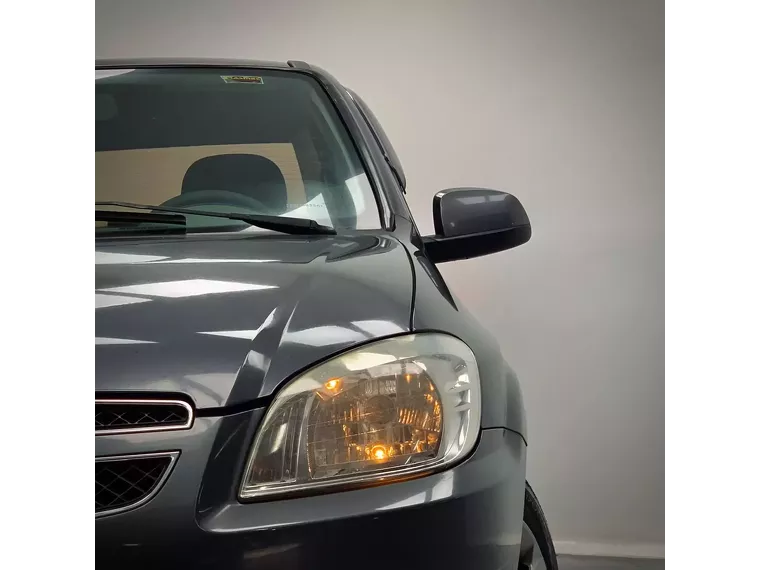 Chevrolet Prisma Cinza 9