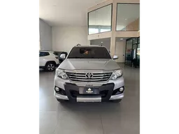 Hilux SW4