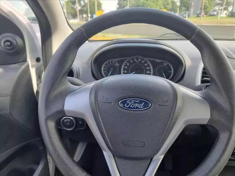 Ford KA Branco 8