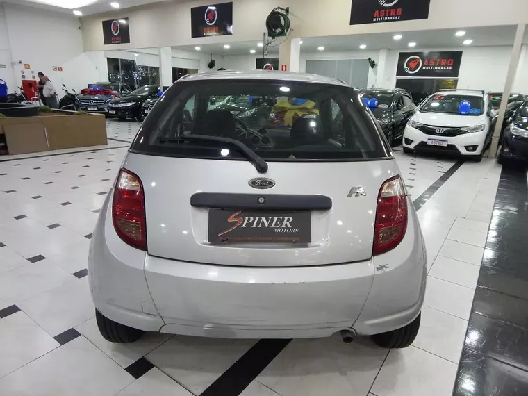 Ford KA Prata 1