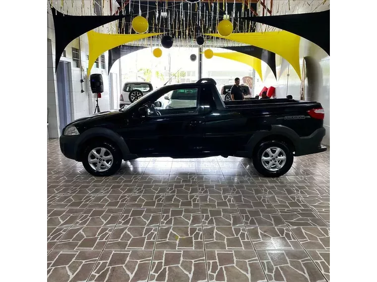 Fiat Strada Preto 2