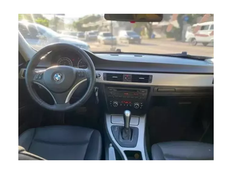 BMW 320i Prata 10