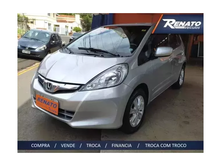 Honda FIT Prata 1