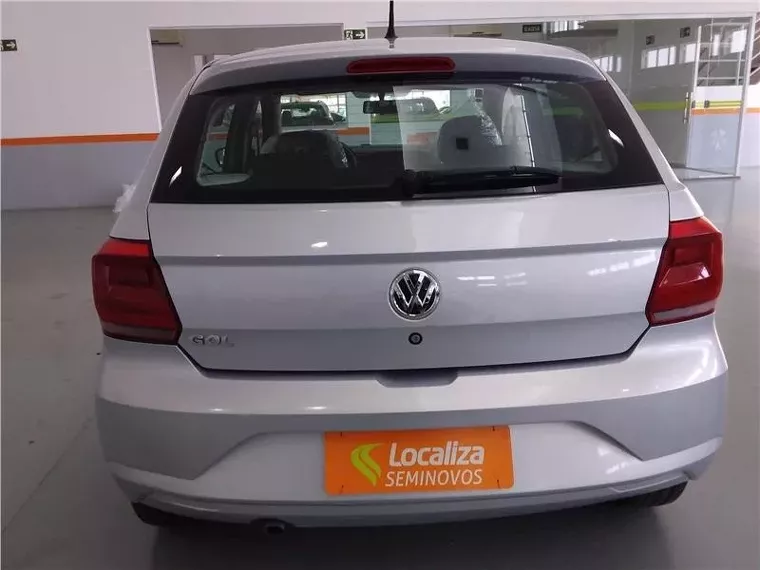 Volkswagen Gol Prata 2