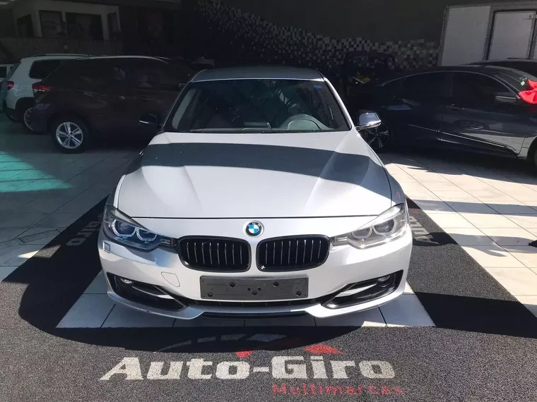 BMW 320i Prata 1