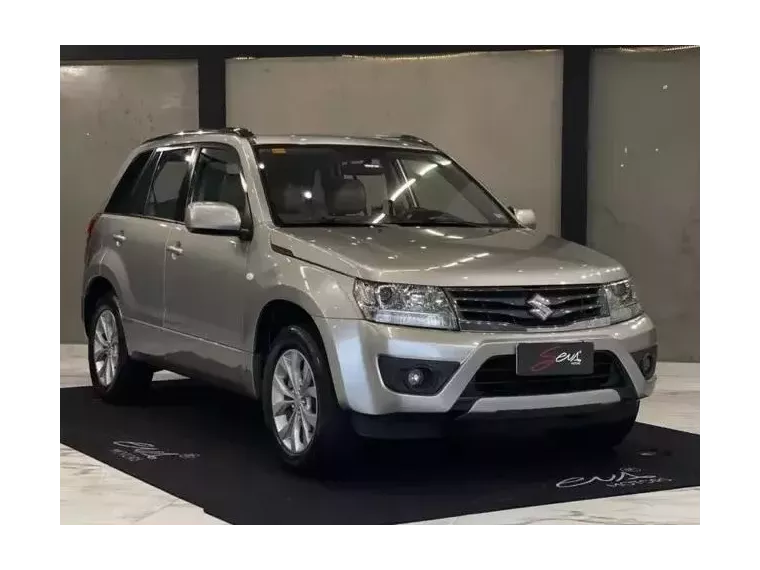 Suzuki Grand Vitara Prata 3