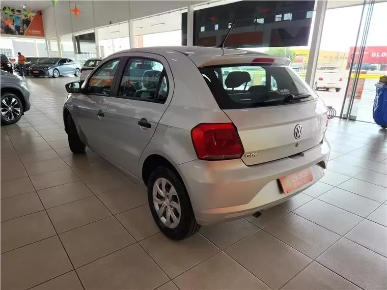 Volkswagen Gol Prata 8