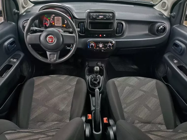 Fiat Mobi Prata 2