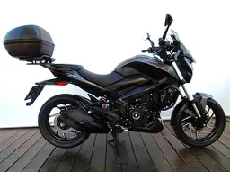Bajaj Dominar