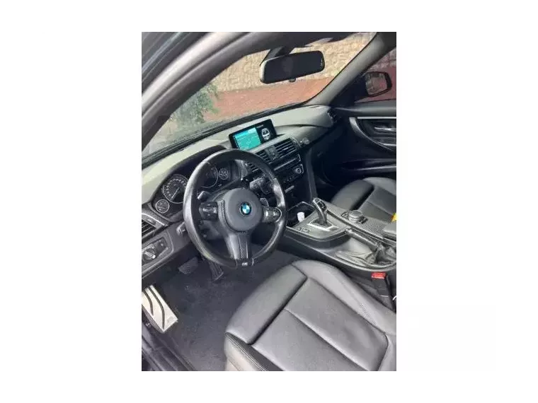 BMW 320i Preto 9