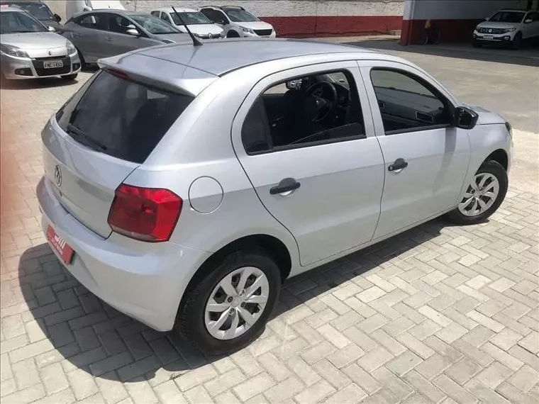 Volkswagen Gol Prata 13