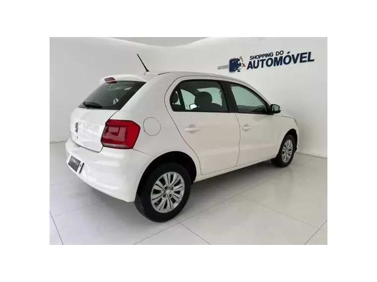 Volkswagen Gol Branco 17