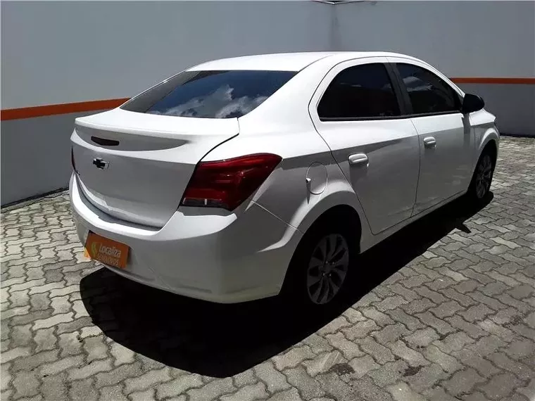 Chevrolet Onix Branco 11