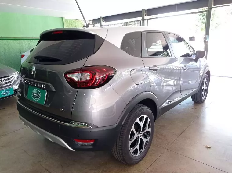 Renault Captur Cinza 5