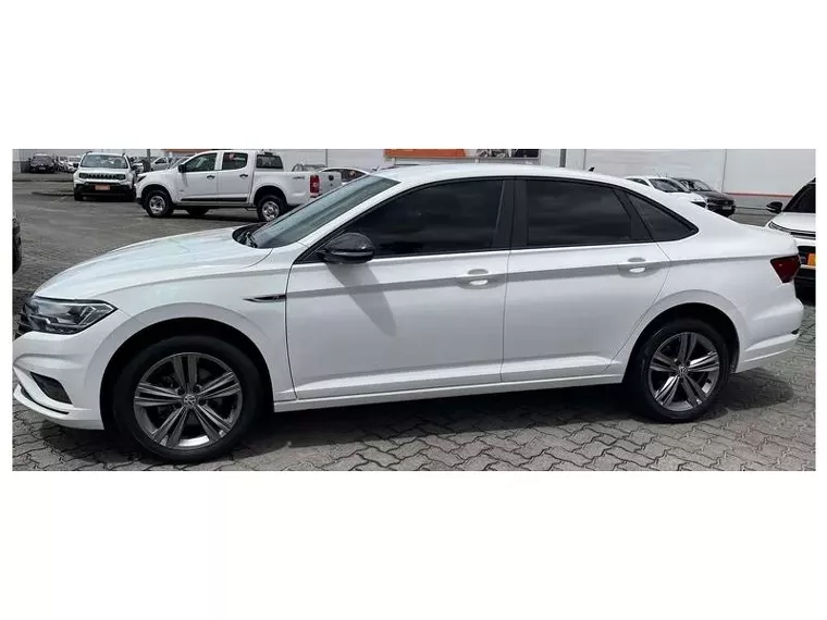 Volkswagen Jetta Branco 4