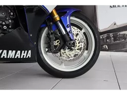 Yamaha R1