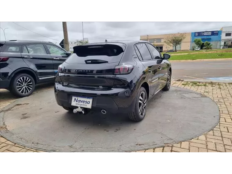 Peugeot 208 Preto 7