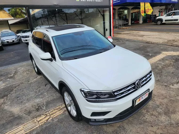 Volkswagen Tiguan Branco 16