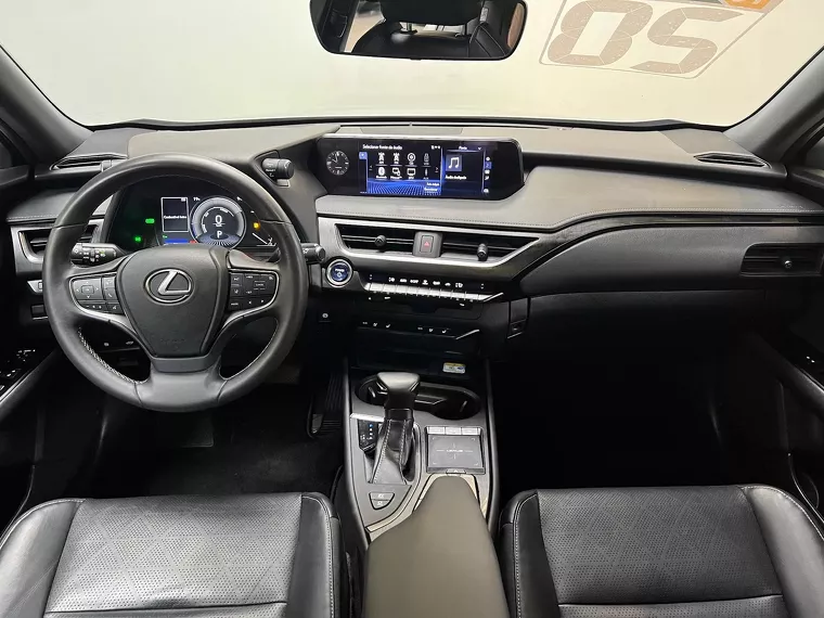 Lexus UX 250H Prata 3