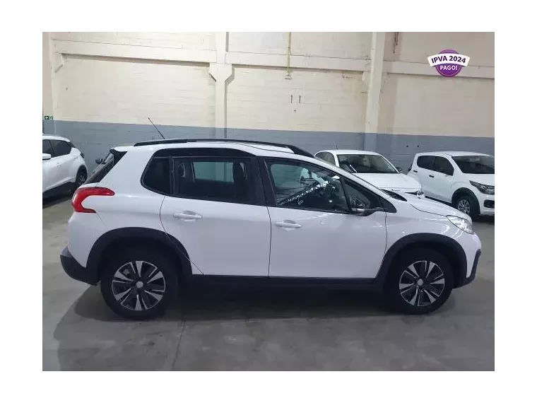 Peugeot 2008 Branco 4