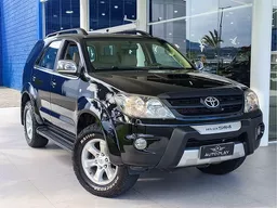 Toyota Hilux SW4