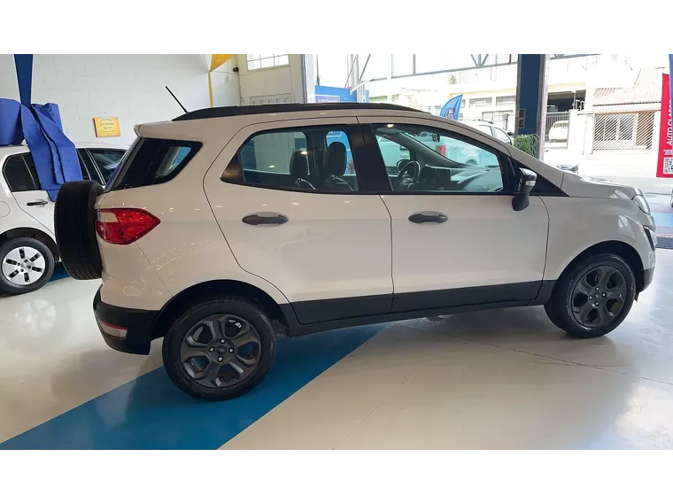 Ford Ecosport Branco 2