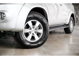 Toyota Hilux SW4