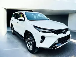 Toyota Hilux SW4