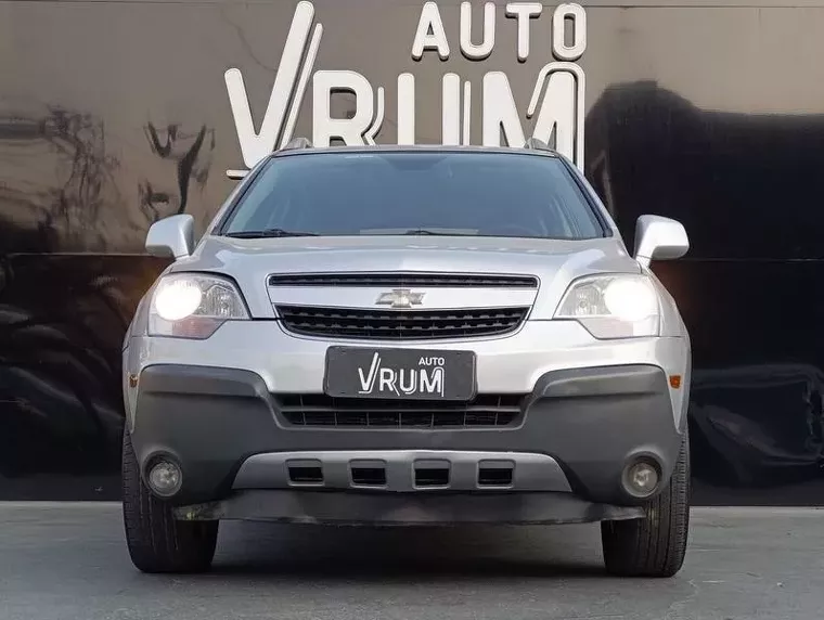 Chevrolet Captiva Prata 2