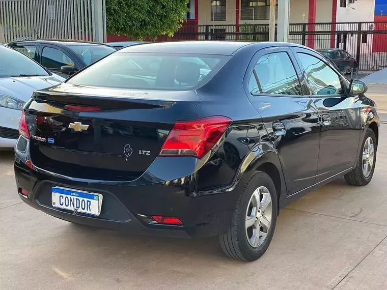 Chevrolet Prisma Preto 3