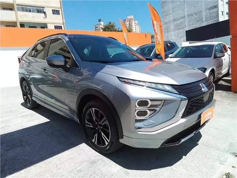 Mitsubishi Eclipse Cross Prata 1