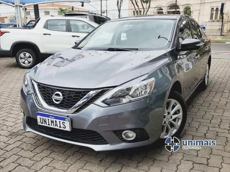 Nissan Sentra Cinza 6