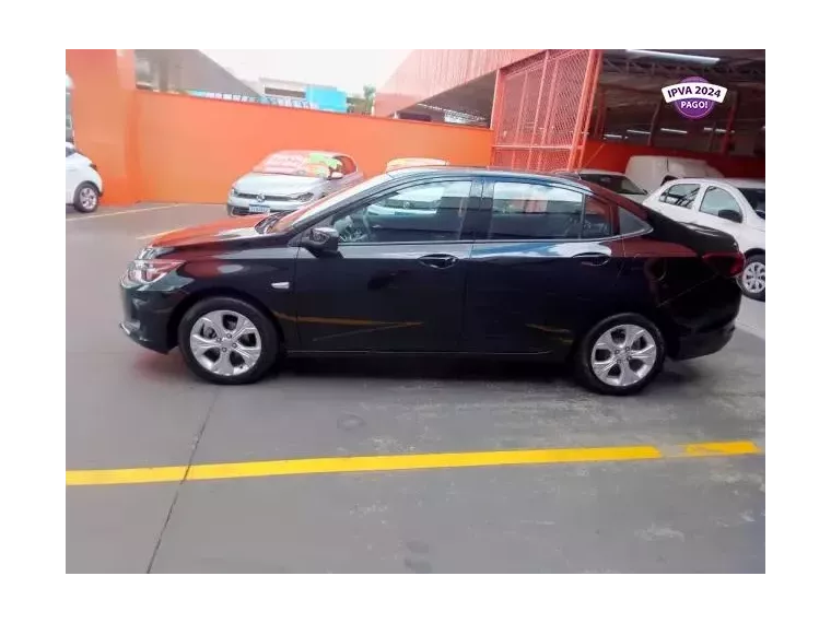 Chevrolet Onix Preto 4