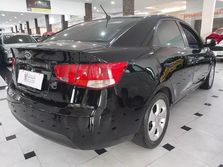 KIA Cerato Preto 3