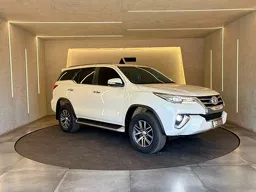 Toyota Hilux SW4