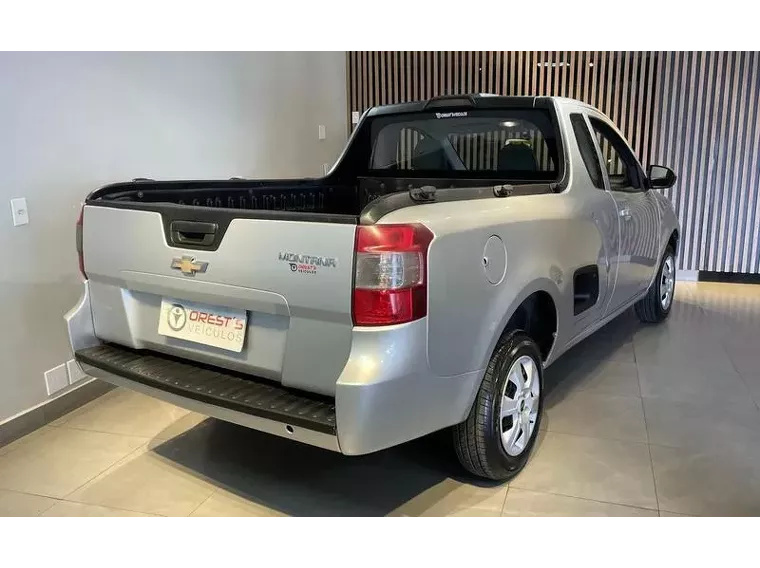 Chevrolet Montana Prata 7